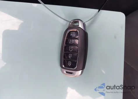 2022 Hyundai Elantra Sel z USA, uszkodzony, nr VIN 5NPLM4AG1NH060030